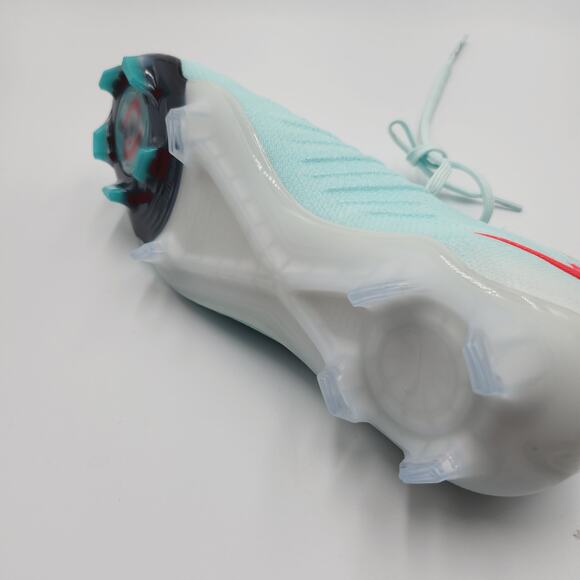 Mens Size 4.5 Nike Soccer Cleats Phantom GX 2 Elite FG Low Top Mint FJ2559-300